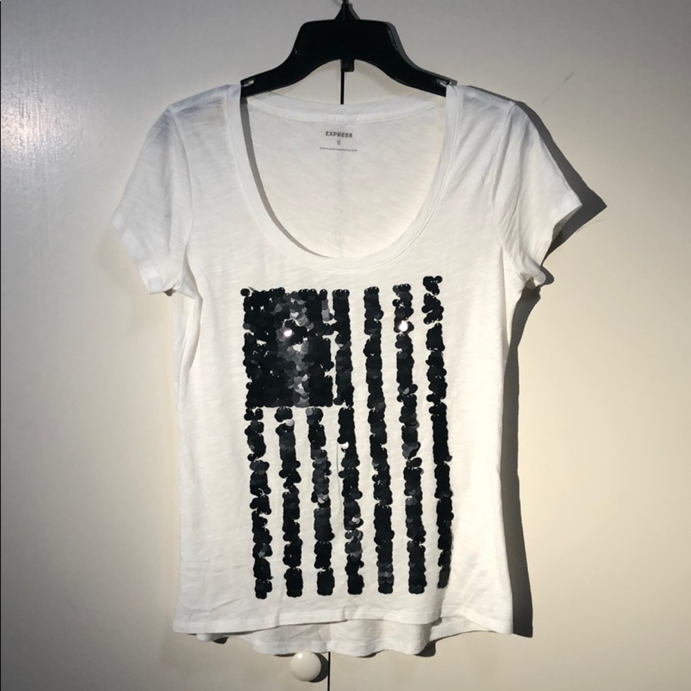 【EXPRESS】T-SHIRT with sequins. Size Xs